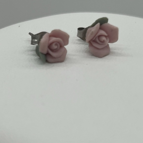 Cottagecore Floral Pendant Necklace & Pink Rose Earrings Set – Vintage Romantic - Picture 4 of 7